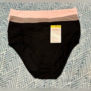 Warner's 3-Pack Hipster Briefs - Black, Gray, Light Pink